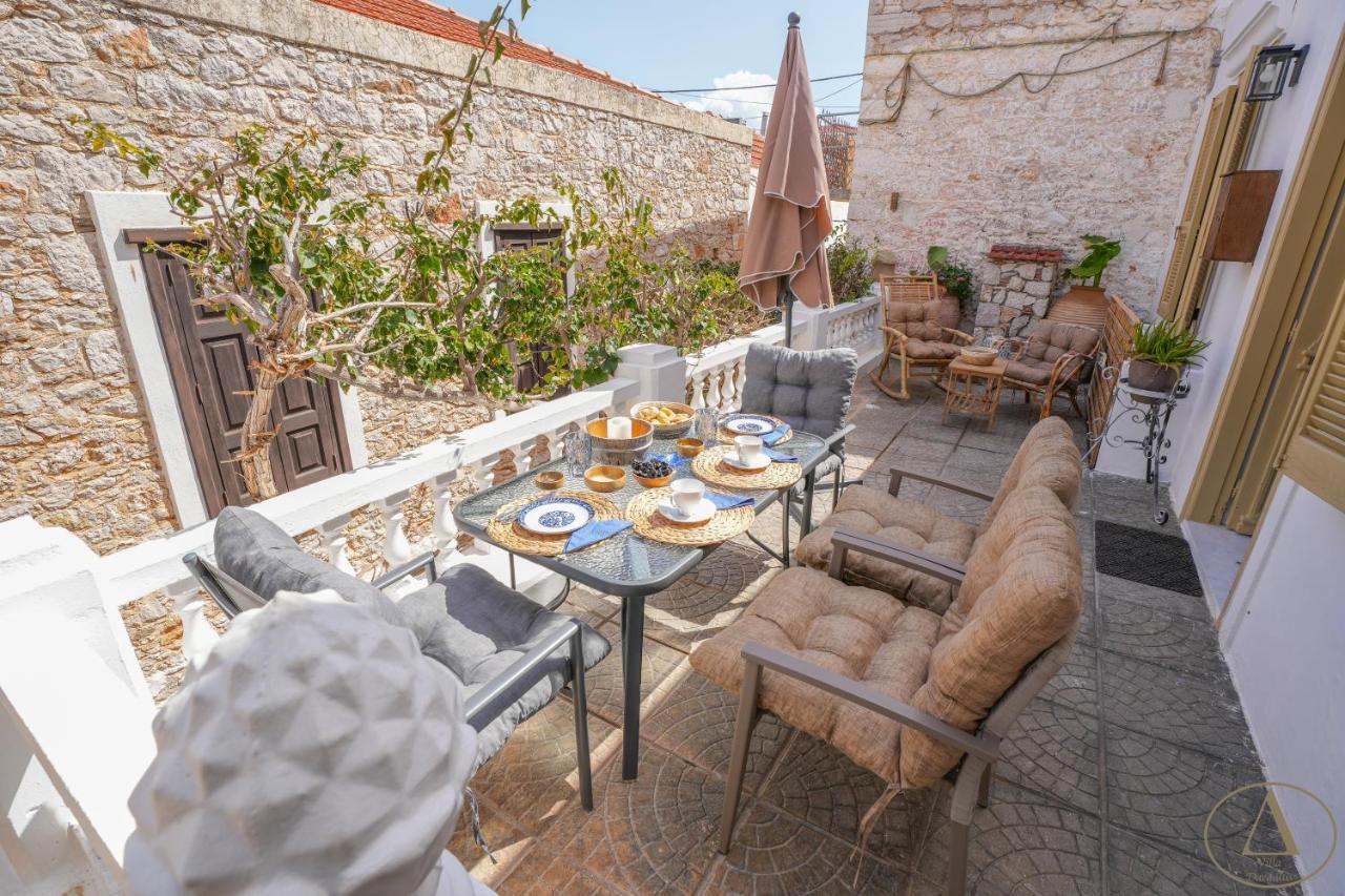 Mansion House Villa Chalki Town Dış mekan fotoğraf