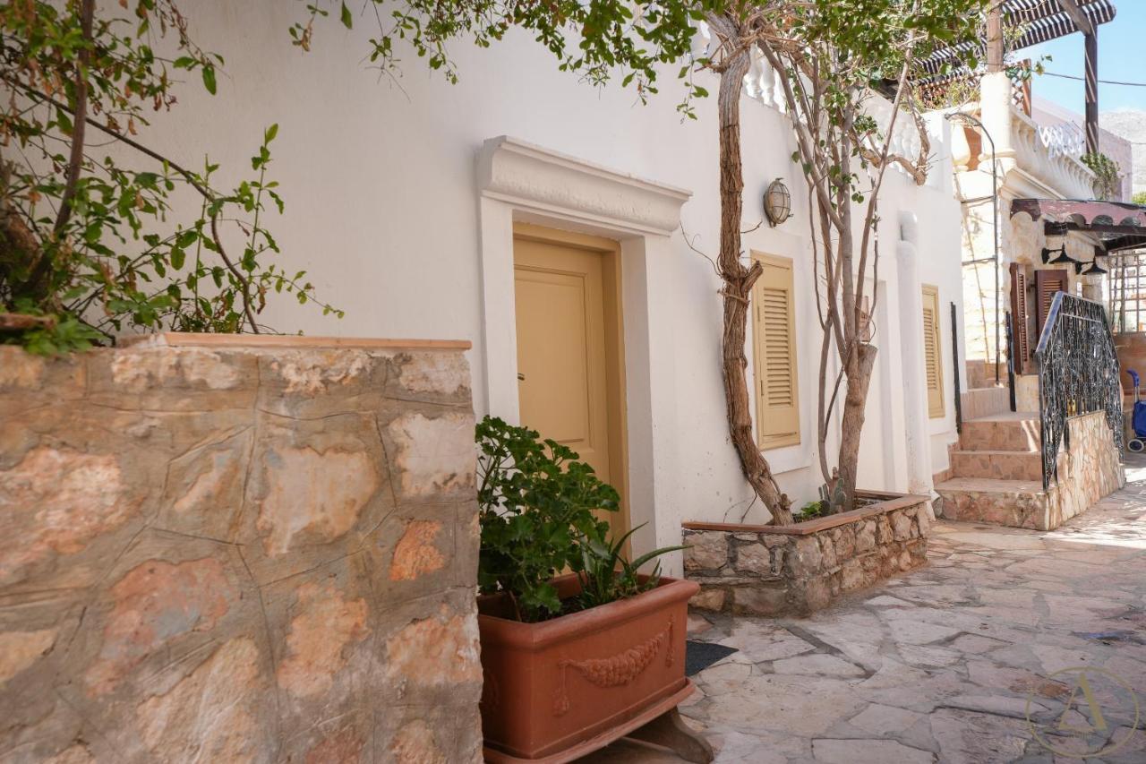Mansion House Villa Chalki Town Dış mekan fotoğraf